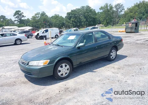 2001 Toyota Camry Ce z USA, uszkodzony, nr VIN 4T1BG22K41U820053